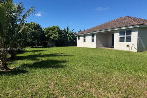 Villa ou maison à vendre à Miami, Floride: 4 chambres, 181.07 m2 № 1967724 - photo 5