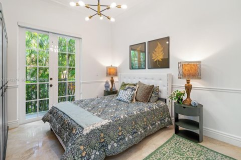 Casa en venta en Coral Gables, Florida, 6 dormitorios, 451.23 m2 № 2000239 - foto 19