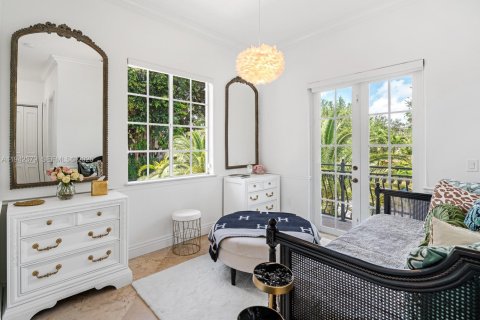 Casa en venta en Coral Gables, Florida, 6 dormitorios, 451.23 m2 № 2000239 - foto 21