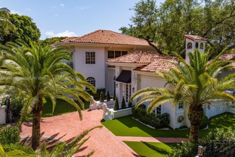 Casa en venta en Coral Gables, Florida, 6 dormitorios, 451.23 m2 № 2000239 - foto 5