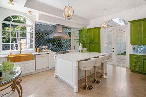 Casa en venta en Coral Gables, Florida, 6 dormitorios, 451.23 m2 № 2000239 - foto 11