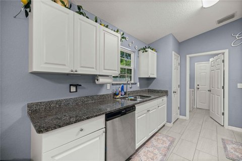 Villa ou maison à vendre à Anthony, Floride: 3 chambres, 114.46 m2 № 2226099 - photo 9
