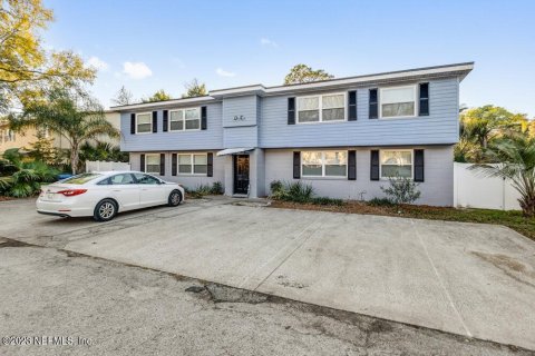 Villa ou maison à louer à Jacksonville, Floride: 2 chambres, 69.68 m2 № 868059 - photo 1