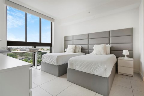 Condo in Doral, Florida, 2 bedrooms  № 1973529 - photo 24