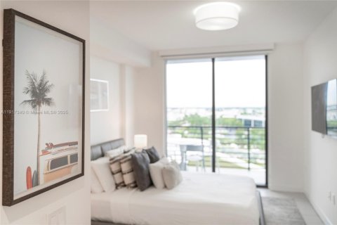 Condo in Doral, Florida, 2 bedrooms  № 1973529 - photo 17