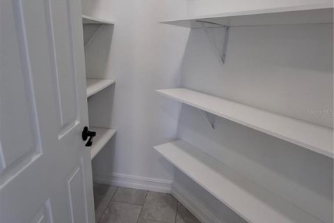 Villa ou maison à vendre à Orlando, Floride: 4 chambres, 189.52 m2 № 2399084 - photo 9