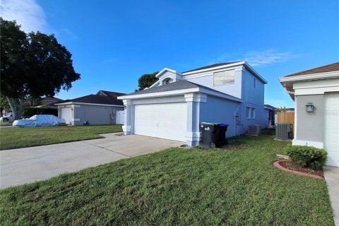 Villa ou maison à vendre à Orlando, Floride: 4 chambres, 189.52 m2 № 2399084 - photo 3