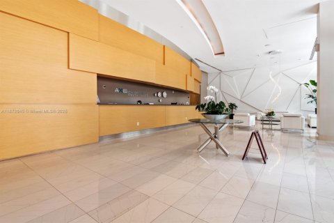 Купить кондоминиум в Майами, Флорида 1 спальня, 65.5м2, № 1930599 - фото 30