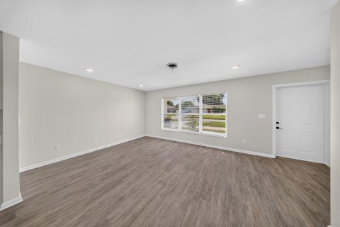 Casa en venta en Port St. Lucie, Florida, 3 dormitorios, 138.33 m2 № 2240840 - foto 5