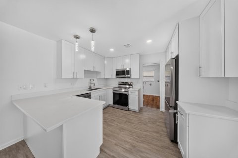 Casa en venta en Port St. Lucie, Florida, 3 dormitorios, 138.33 m2 № 2240840 - foto 8
