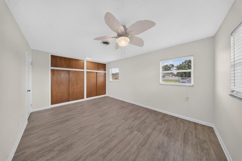 Casa en venta en Port St. Lucie, Florida, 3 dormitorios, 138.33 m2 № 2240840 - foto 22