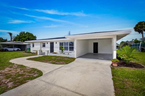 Casa en venta en Port St. Lucie, Florida, 3 dormitorios, 138.33 m2 № 2240840 - foto 3