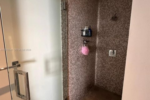 Copropriété à louer à Miami, Floride: 2 chambres, 127.28 m2 № 2046020 - photo 7