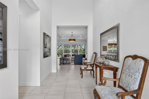 House in Port St. Lucie, Florida 2 bedrooms, 239.69 sq.m. № 2186296 - photo 6
