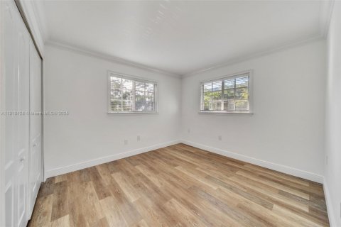 Снять в аренду кондоминиум в Майами, Флорида 2 спальни, 61.69м2, № 1975157 - фото 10