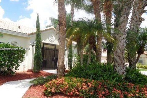 Villa ou maison à louer à Margate, Floride: 4 chambres, 240.9 m2 № 1983365 - photo 29