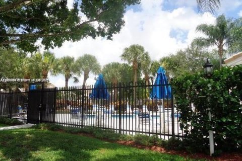 Villa ou maison à louer à Margate, Floride: 4 chambres, 240.9 m2 № 1983365 - photo 28