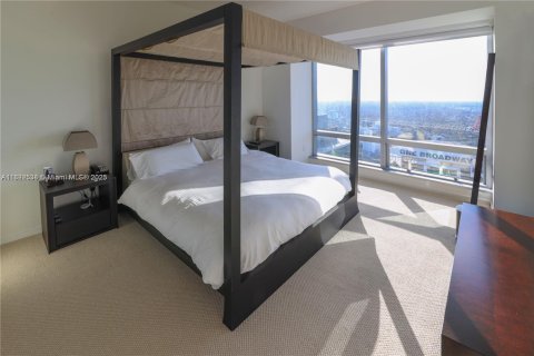 Condominio en venta en Miami, Florida, 2 dormitorios, 198.72 m2 № 1785846 - foto 10