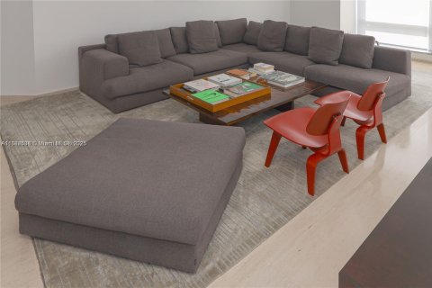 Condominio en venta en Miami, Florida, 2 dormitorios, 198.72 m2 № 1785846 - foto 21