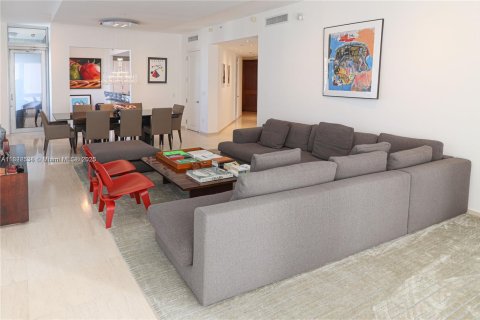 Condominio en venta en Miami, Florida, 2 dormitorios, 198.72 m2 № 1785846 - foto 3