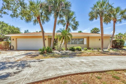 House in Placida, Florida 4 bedrooms, 168.8 sq.m. № 1746560 - photo 9
