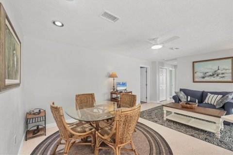 House in Placida, Florida 4 bedrooms, 168.8 sq.m. № 1746560 - photo 23