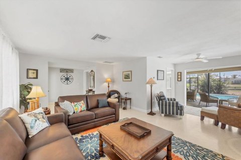 House in Placida, Florida 4 bedrooms, 168.8 sq.m. № 1746560 - photo 17