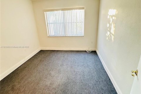 Condominio en venta en Sunrise, Florida, 2 dormitorios, 116.31 m2 № 1874535 - foto 12
