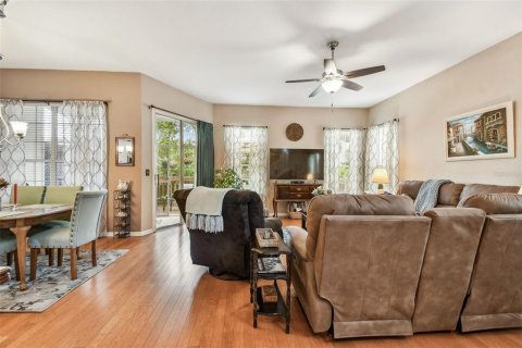 Adosado en venta en Palm Harbor, Florida, 4 dormitorios, 212 m2 № 1773782 - foto 8