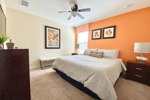 House in Davenport, Florida 8 bedrooms, 363.15 sq.m. № 242928 - photo 30