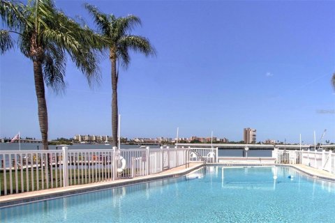 Copropriété à louer à South Pasadena, Floride: 1 chambre, 77.11 m2 № 1409732 - photo 2