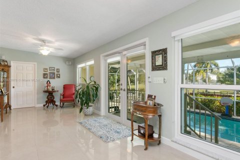 House in Cutler Bay, Florida 3 bedrooms, 187.38 sq.m. № 1807154 - photo 8