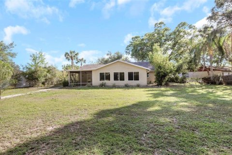 House in Tampa, Florida 3 bedrooms, 186.27 sq.m. № 2150839 - photo 4