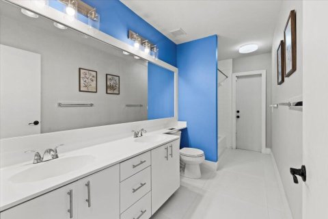 Casa en venta en Pembroke Pines, Florida, 3 dormitorios, 201.04 m2 № 2430151 - foto 18