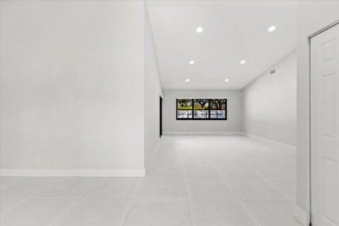 Casa en venta en Pembroke Pines, Florida, 3 dormitorios, 201.04 m2 № 2430151 - foto 6