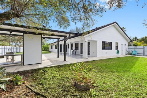 Casa en venta en Pembroke Pines, Florida, 3 dormitorios, 201.04 m2 № 2430151 - foto 22
