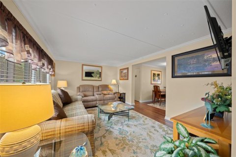 House in Weeki Wachee, Florida 4 bedrooms, 124.86 sq.m. № 1571706 - photo 17