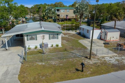 House in Weeki Wachee, Florida 4 bedrooms, 124.86 sq.m. № 1571706 - photo 10