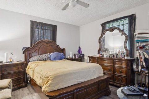 Propiedad comercial en venta en Jacksonville, Florida, 154.59 m2 № 2086226 - foto 8