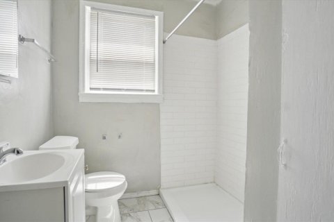 Propiedad comercial en venta en Jacksonville, Florida, 154.59 m2 № 2086226 - foto 5