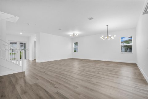 Снять в аренду виллу или дом в Дейви, Флорида 4 спальни, 303.14м2, № 2006572 - фото 7