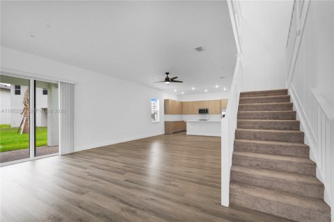 Снять в аренду виллу или дом в Дейви, Флорида 4 спальни, 303.14м2, № 2006572 - фото 9