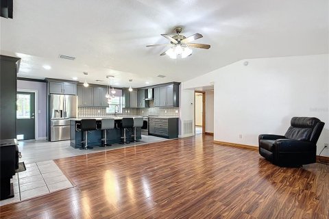 House in Ocala, Florida 4 bedrooms, 139.35 sq.m. № 1578187 - photo 6
