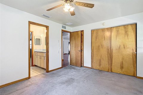 House in Ocala, Florida 4 bedrooms, 139.35 sq.m. № 1578187 - photo 25