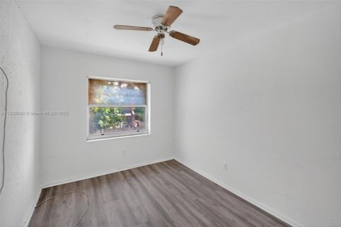 Townhouse in Miami Gardens, Florida 3 bedrooms, 109.44 sq.m. № 1827422 - photo 26