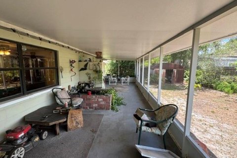 House in Sarasota, Florida 3 bedrooms, 153.66 sq.m. № 2113239 - photo 3
