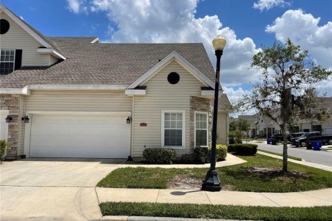 Touwnhouse à louer à Lakeland, Floride: 3 chambres, 122.91 m2 № 1582139 - photo 1