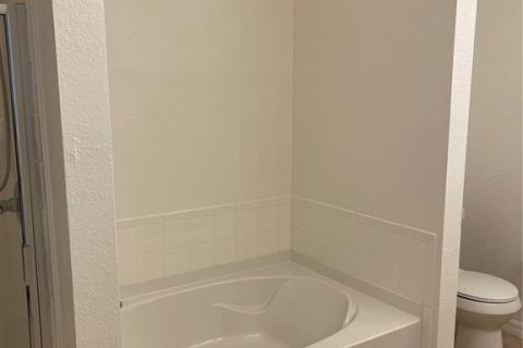 Touwnhouse à louer à Lakeland, Floride: 3 chambres, 122.91 m2 № 1582139 - photo 3