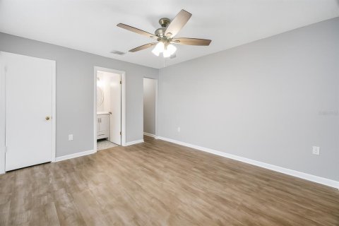Condo in Mulberry, Florida, 2 bedrooms  № 1857841 - photo 7