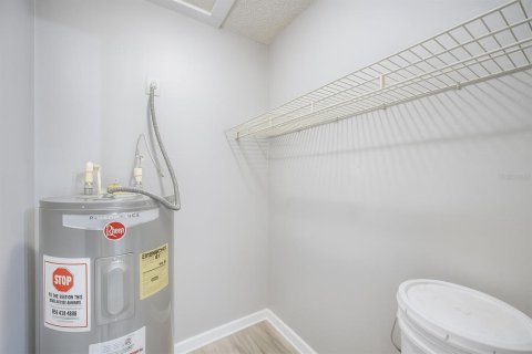 Condo in Mulberry, Florida, 2 bedrooms  № 1857841 - photo 11